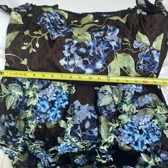 MARCHESA NOTTE Floral Applique Dress - Picture 9 of 10